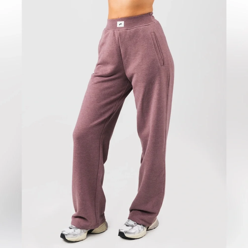 Alphalete Wide Leg Sweatpants in Brushed Fabric in Heather Maroon size Large - Picture 2 of 15
